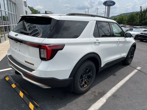 New 2026 Ford Explorer Tremor w/ Tremor Ultimate Package AWD/4WD image 8