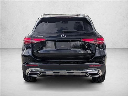 Used 2026 Mercedes-Benz GLC 300 image 7