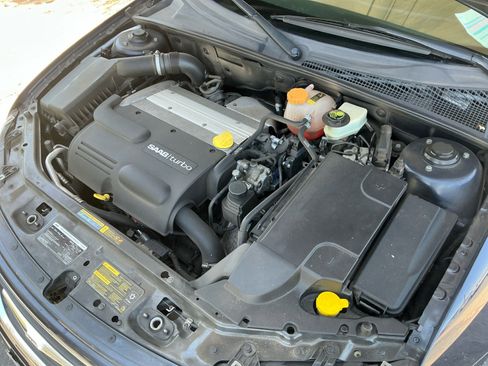 Used 2005 Saab 9-3 Aero FWD image 22