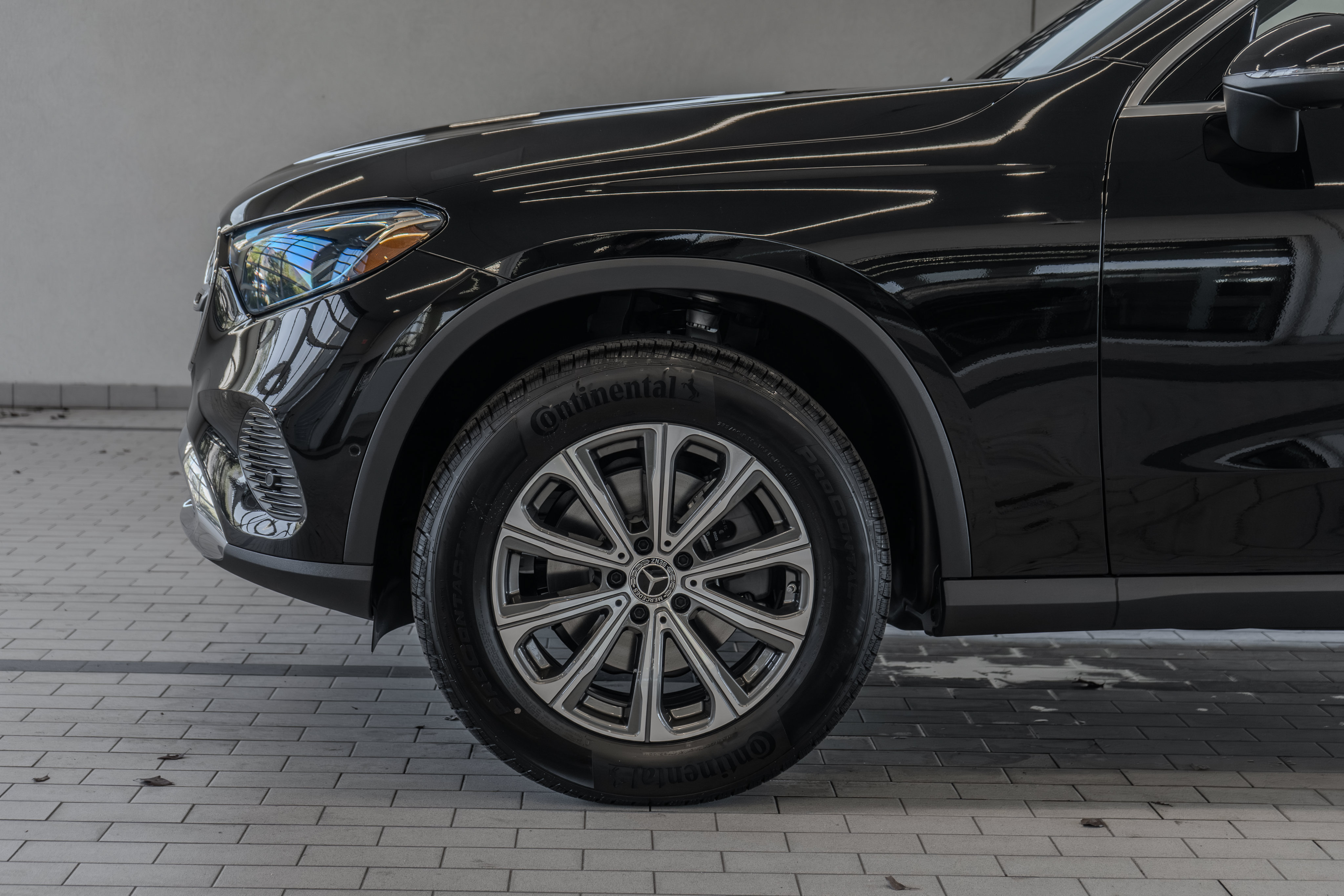 Used 2026 Mercedes-Benz GLC 300 4MATIC image 4