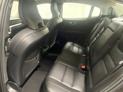 Certified 2025 Volvo S60 B5 Core image 12