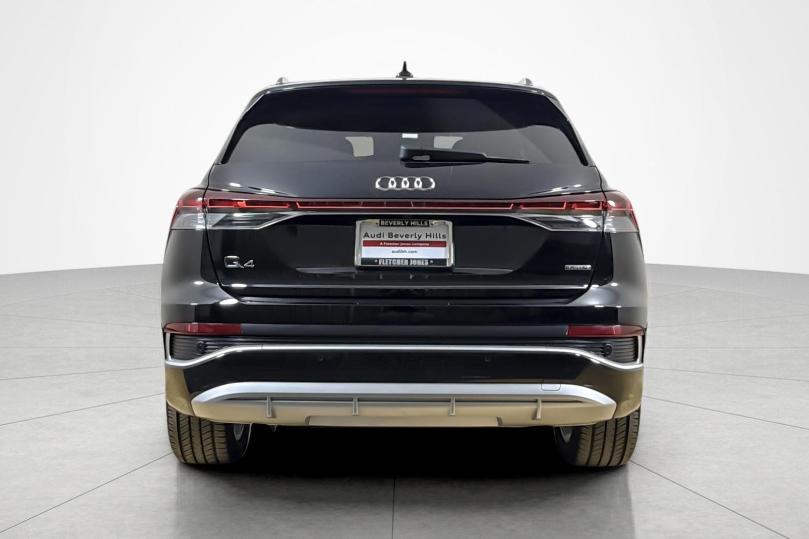 Certified 2023 Audi Q4 e-tron Premium Plus w/ Premium Plus AWD/4WD image 4