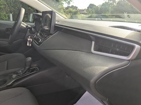 Certified 2025 Toyota Corolla LE FWD image 33