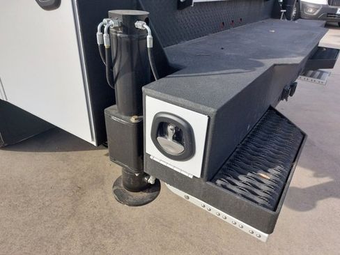 New 2024 Ford F550 4x4 Regular Cab Super Duty image 11