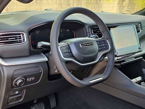 New 2026 Jeep Grand Wagoneer L 4WD image 4