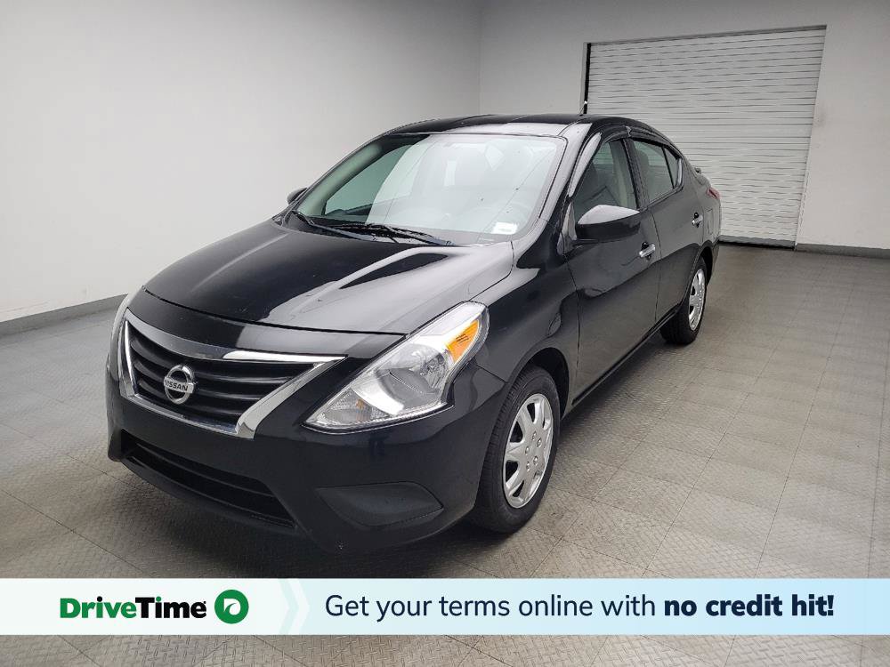 Used 2018 Nissan Versa SV FWD image 1