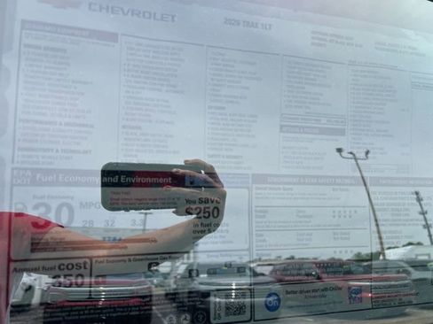 New 2026 Chevrolet Trax LT FWD image 32