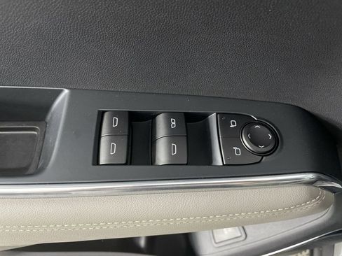 New 2025 GMC Acadia Elevation image 23