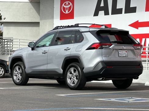 Used 2025 Toyota RAV4 XLE AWD/4WD image 3