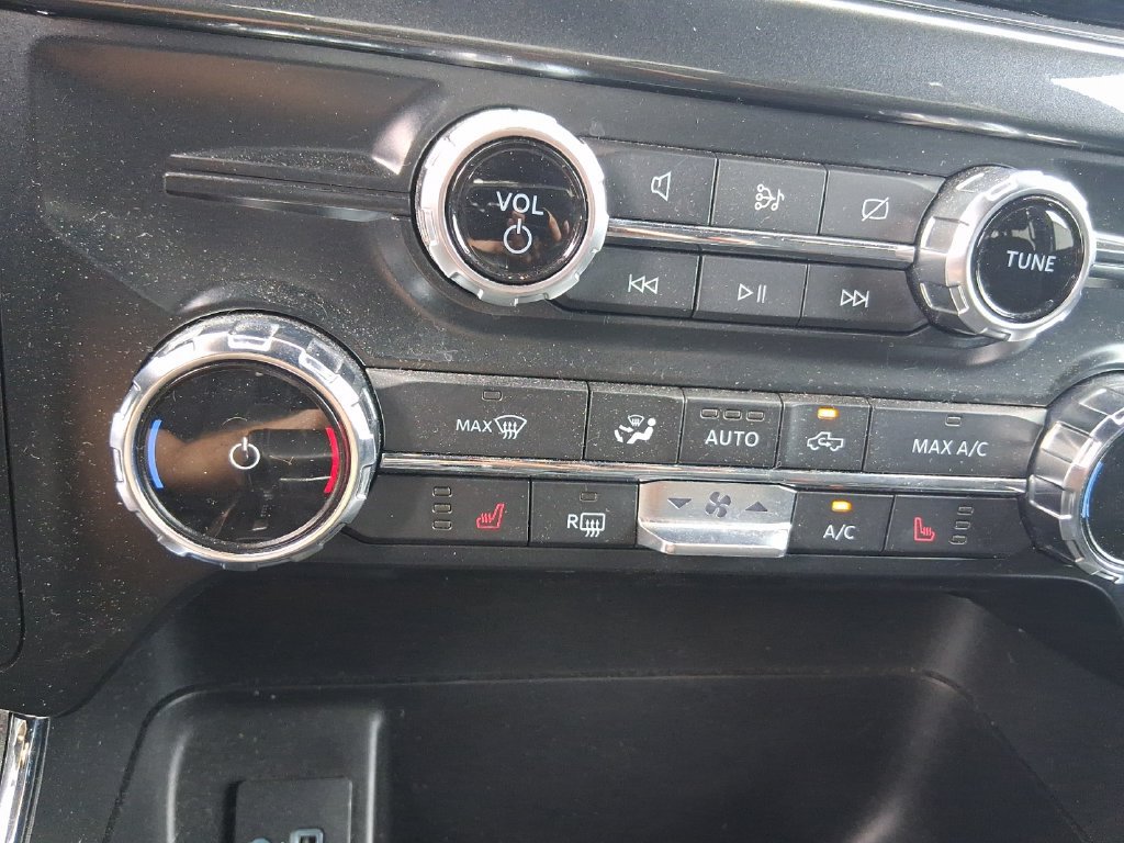 Used 2022 Ford F150 XLT w/ Equipment Group 302A High AWD/4WD image 30