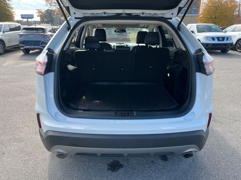 Used 2020 Ford Edge SEL image 17