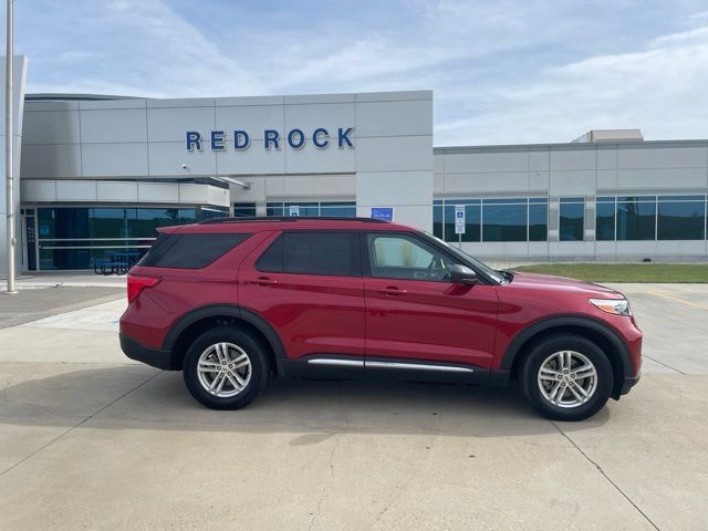 Certified 2023 Ford Explorer XLT AWD/4WD image 3