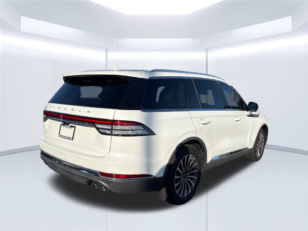 Used 2022 Lincoln Aviator Reserve w/ Elements Package Plus AWD/4WD image 4