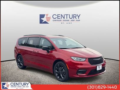 New 2026 Chrysler Pacifica Limited