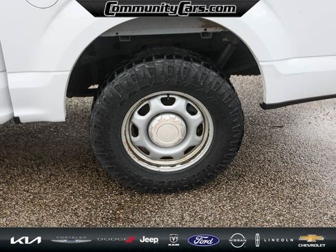 Used 2015 Ford F150 XL w/ Equipment Group 101A Mid image 4
