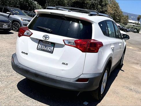 Used 2013 Toyota RAV4 XLE FWD image 4