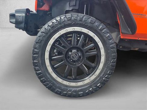 Used 2015 Jeep Wrangler Unlimited Rubicon AWD/4WD image 21