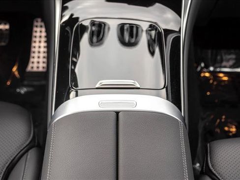 Certified 2026 Mercedes-Benz GLC 300 4MATIC image 19