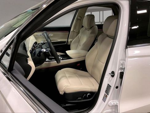 Used 2026 Genesis GV70 2.5T AWD/4WD image 21