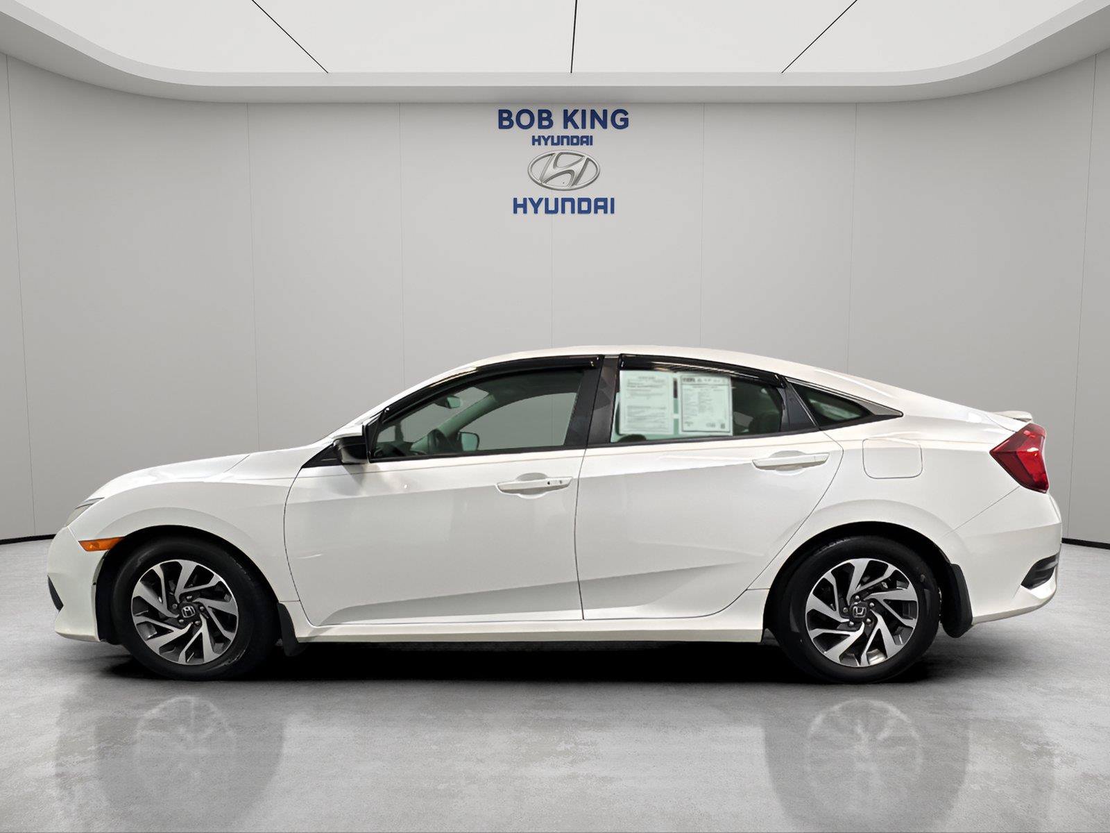 Used 2016 Honda Civic EX image 2