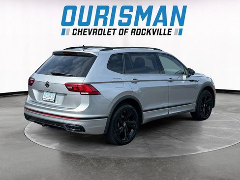 Used 2023 Volkswagen Tiguan SE R-Line FWD image 6