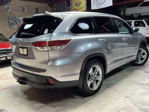 Used 2016 Toyota Highlander Limited AWD/4WD image 2