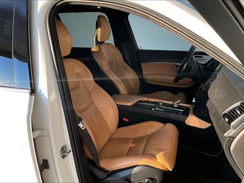 Used 2021 Volvo XC90 T8 Inscription w/ Protection Package Premier image 10