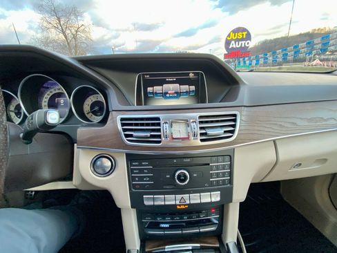 Used 2016 Mercedes-Benz E 350 4dr Sdn E 350 Sport RWD image 18