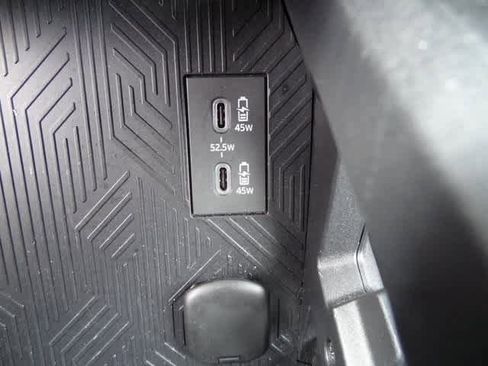 Used 2024 Toyota Tacoma TRD Sport w/ TRD Sport Upgrade Package image 21