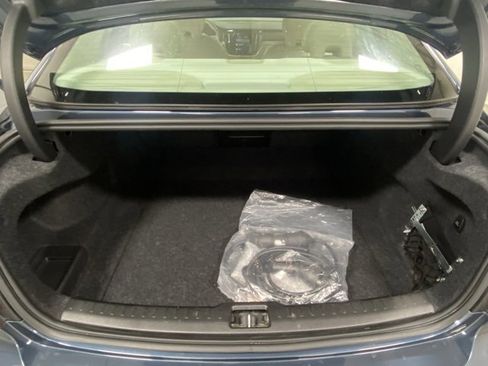 Used 2025 Volvo S60 T8 Ultra image 9