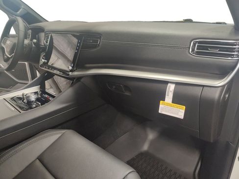 New 2025 Jeep Wagoneer Series II w/ Convenience Group I image 17