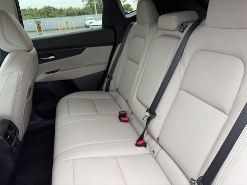Used 2025 Nissan Murano SV w/ Cargo Package AWD/4WD image 16