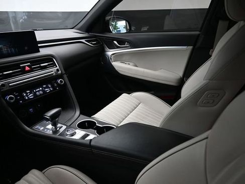 Used 2024 Genesis G70 2.5T w/ Sport Prestige Package RWD image 10