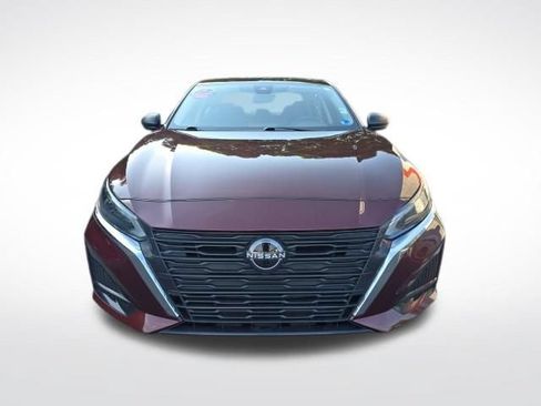 Used 2024 Nissan Altima 2.5 SV FWD image 7