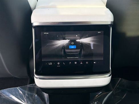 Used 2022 Tesla Model S Plaid image 21