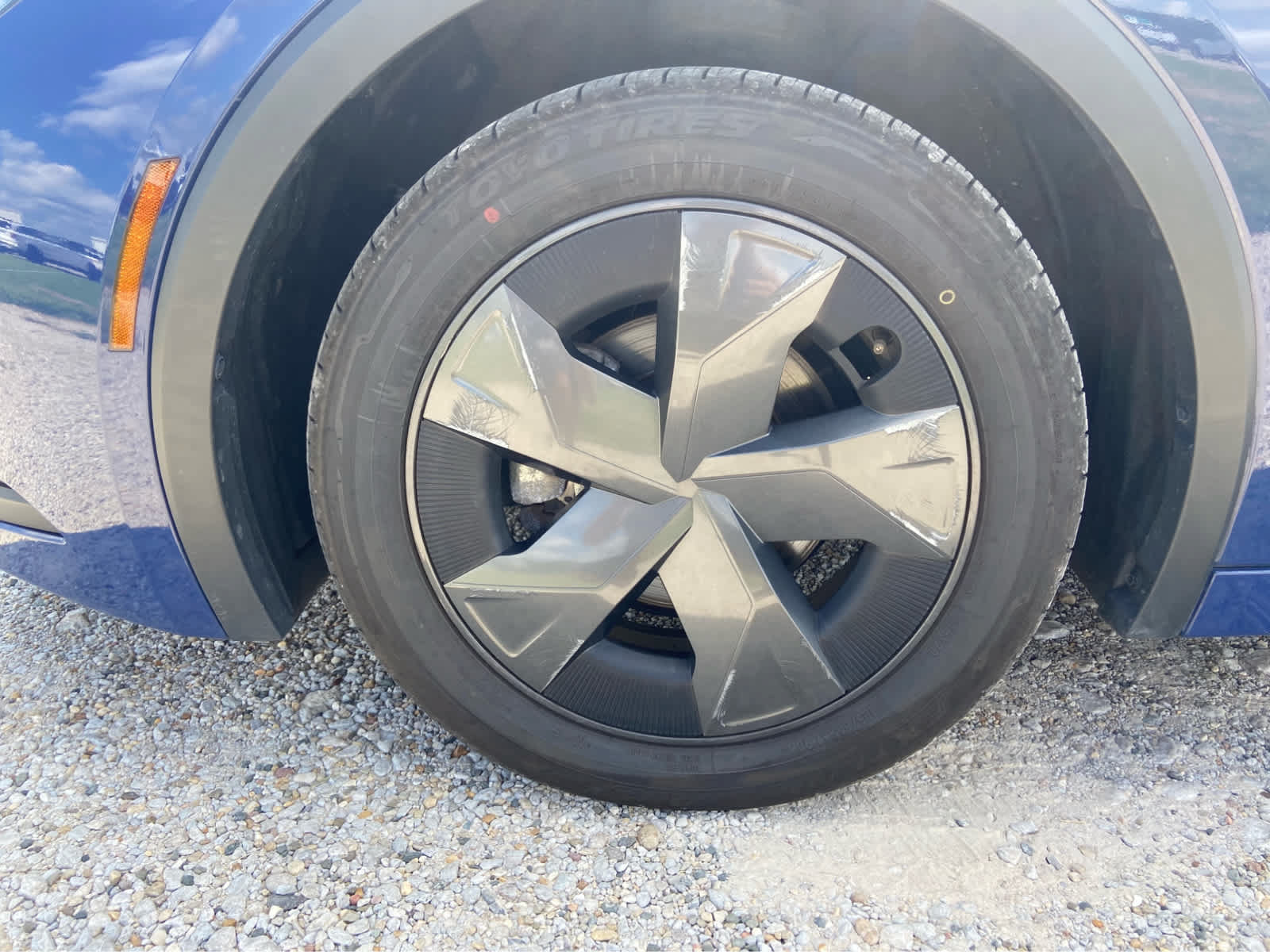 Used 2024 Toyota Prius LE FWD image 15