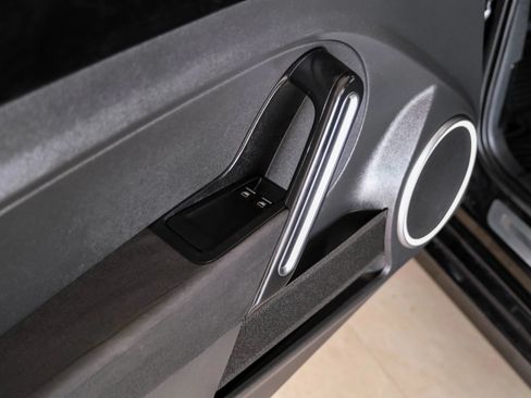 Used 2016 Volkswagen Beetle R-Line SE FWD image 33