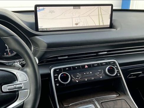 Used 2024 Genesis GV80 2.5T image 6