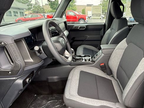 New 2025 Ford Bronco 4-Door w/ Sasquatch Package AWD/4WD image 15