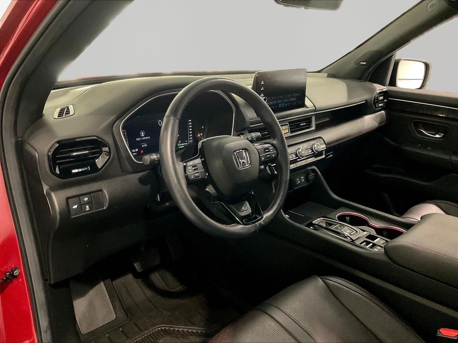 Used 2025 Honda Pilot Black Edition image 17