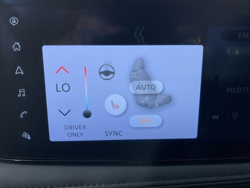 Certified 2024 Nissan Ariya AWD image 21