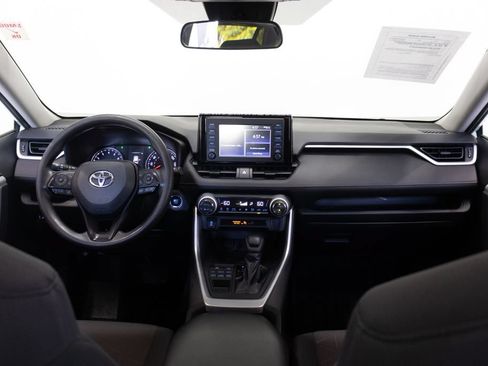 Used 2019 Toyota RAV4 XLE w/ Carpet Mat Package AWD/4WD image 23