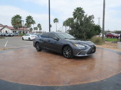 Used 2024 Lexus ES 350 w/ Premium Package