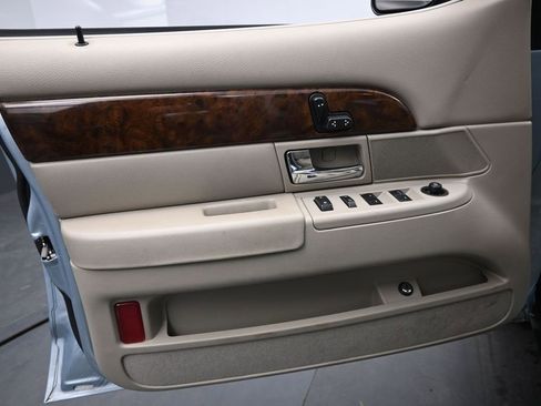 Used 2009 Mercury Grand Marquis LS RWD image 18