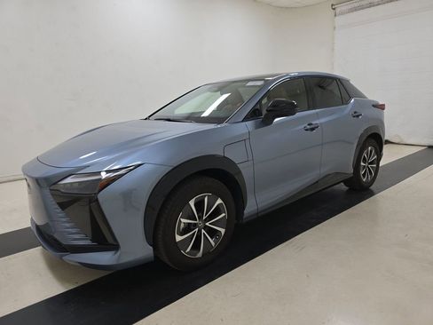 Used 2023 Lexus RZ 450e Premium w/ Technology Package image 2
