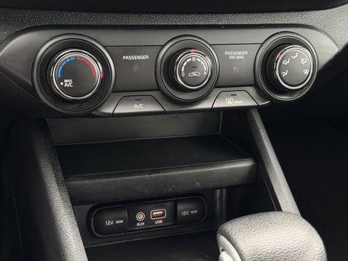 Used 2021 Kia Forte LXS image 28