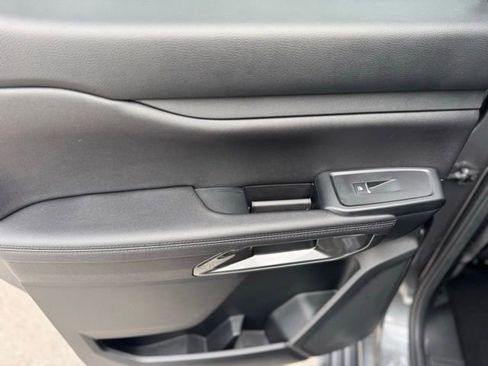 New 2025 Ford Ranger Lariat w/ Black Appearance Package image 24