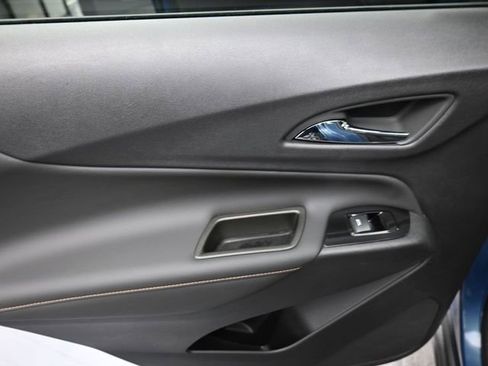 Used 2024 Chevrolet Equinox Premier image 19