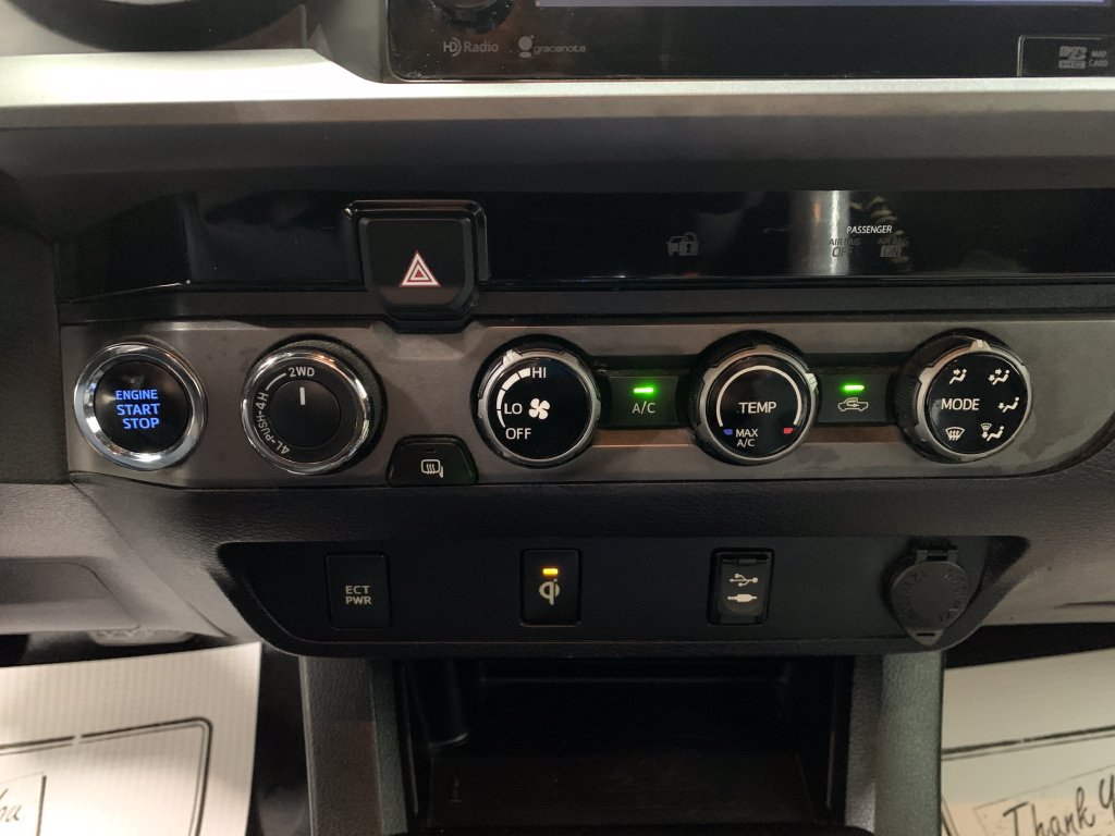 Used 2016 Toyota Tacoma TRD Sport w/ Towing Package AWD/4WD image 27