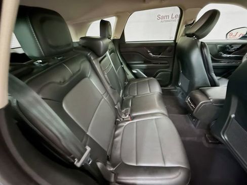 Used 2023 Lincoln Corsair Reserve image 27